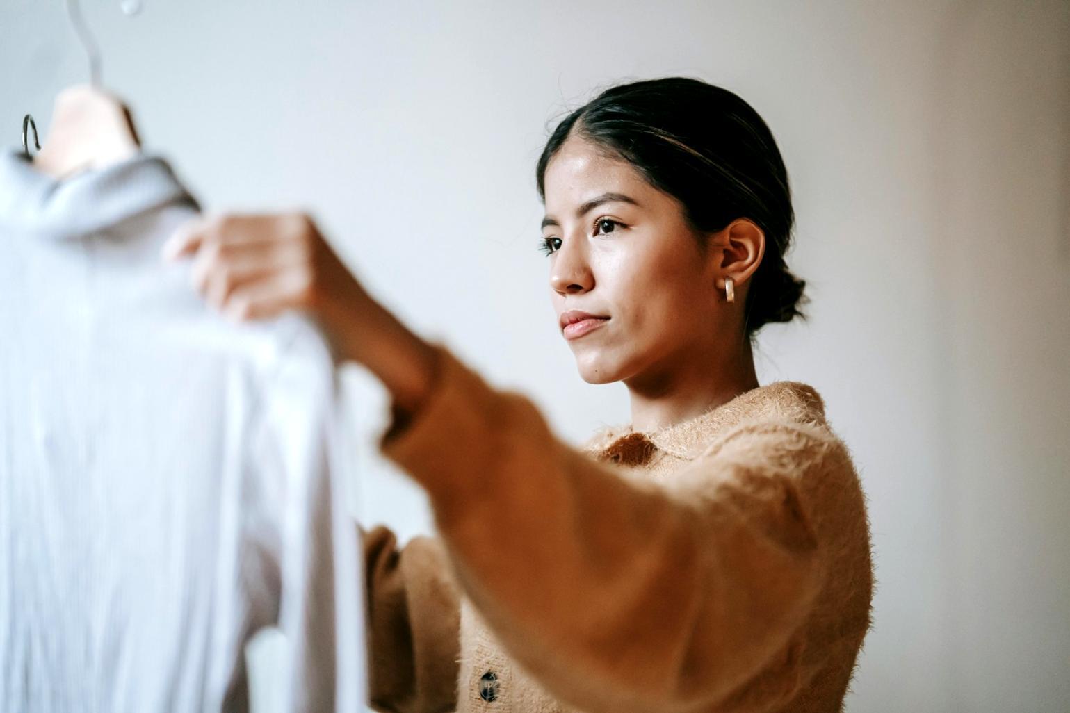 Team bei interaktiver Schulungseinheit zu Beauty-Trends